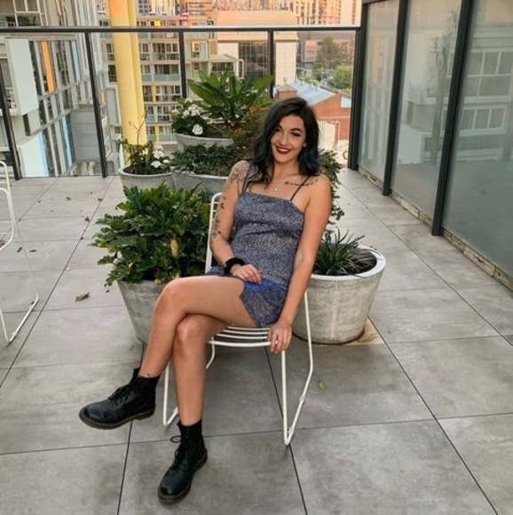 Meet your Posher, Abbey - Picture 1 of 1